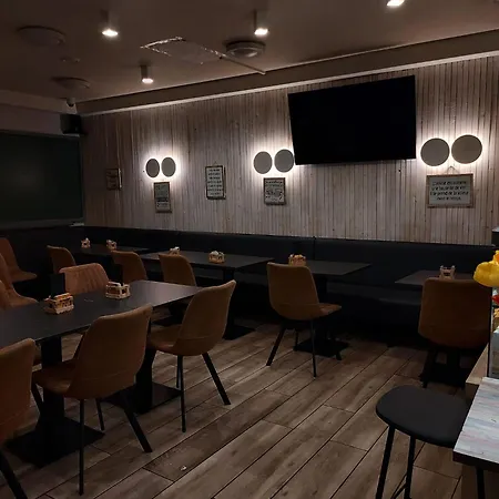 Le New Matinal Hotel